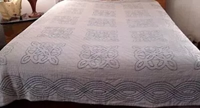 VTG HAND QUILTED FLORAL HAND EMBROIDERED QUILT 82  X 80  • $42.95