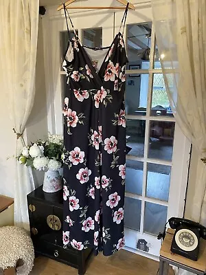 BooHoo BNWT Daisy Floral Plunge Scuba Wrap Jumpsuit 63 Inch Length UK Size 20 • £0.99