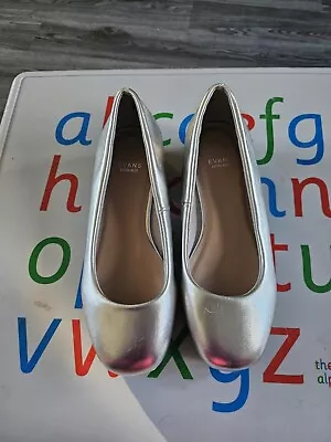 Evan Wide Fit EEE Size 4 Silver Shoes • £6