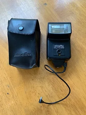 Minolta AUTO 25 Photo Flash Unit Universal Shoe Mount And Minolta Case • $27