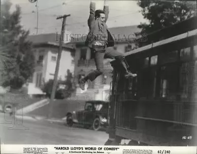 1962 Press Photo Harold Lloyd In  Harold Lloyd's World Of Comedy  Cable Car Jump • $15.99