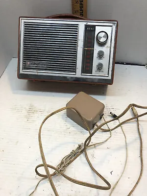 Vintage Airline Portable 10 Transistor Radio - Montgomery Wards 62-1258 • $55