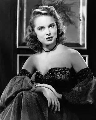 Janet Leigh  Unsigned 10  X 8  Photo - Beautiful American Actress *2171 • £2.60