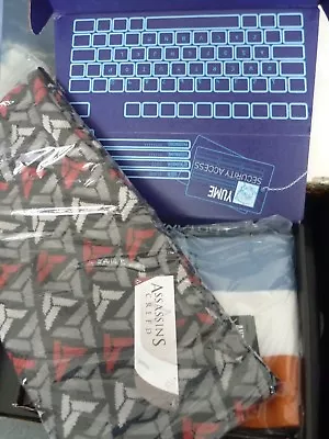 £35 • Buy Loot Crate DX ASSASSINS CREED SCARF + Lootcrare Anime Ant-magic Test Platoon New