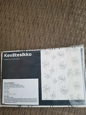 One Single Crate & Barrel Kevatesikko MARIMEKKO Standard Pillow Case New  • $24.99