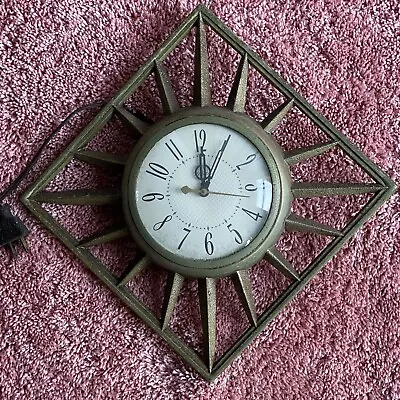 Vtg Starburst United Clock Corp MCM Wall Clock #81 Gold Tone Metal NOT WORKING • $39.31