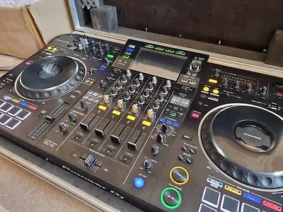 £1500 • Buy Pioneer XDJ-XZ 4 Channel Professional All-in-One DJ System With Swan Flight Case
