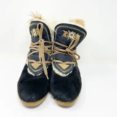 Vintage Tecnica Goat Fur Embroidered Boots Size 39 • $125