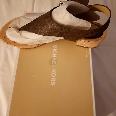 Michael Michael Kors London T-Strap Thong Sandals Brown • $95