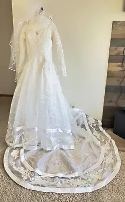 Stunning Mori Lee Satin Sequins White Wedding Gown Dress Sz 12 Long Train & Veil • $95