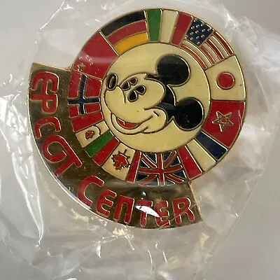 Walt Disney World Trading Pin Epcot Center Mickey Mouse With International Flags • $10.95
