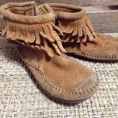 Minnetonka Moccasins Boots Suede Leather Fringe Girls Youth Size 11 • £10.44