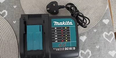 Makita DC18SD 18V Lithium Ion Battery Charger • £15.99