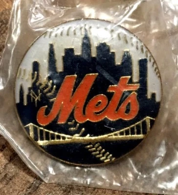 $7.25 • Buy NEW YORK METS*** OFFICIAL LAPEL PIN TEAM LOGO NOS Shea Stadium 👀 👀 Free Ship