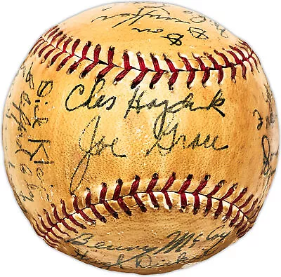 1940's Autographed Baseball 18 Sigs Mickey Cochrane Beckett AC98324 • $499