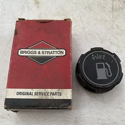 Genuine OEM Replacement Part Briggs & Stratton 494559 Fuel Tank Gas Cap NOS • $10