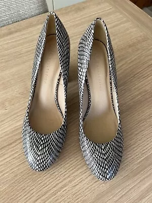 Marks And Spencer Block Heel Shoes Size 6 • £6