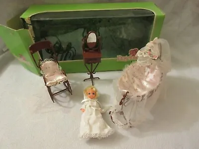 Vtg 1976 Mattel Rosebud A Baby White Star Rose Nursery Furniture W/ Box & Doll • $49.95