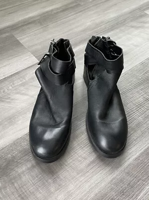 $23.55 • Buy ZARA Leather Ankle Boots Buckles Booties Size 39 Or US 8 See Description