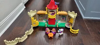 Vintage 2003 Little People Fisher Price Play Castle KingdomWORKSLIGHTSSOUND.. • $45