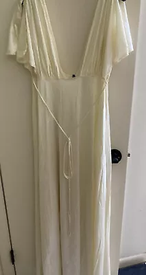 Annique Rosa Pulen Szule Plunging Neckline Nightgown Size M Vintage 70s Ivory • $35
