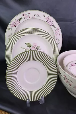 Hydrangia Martha Stewart Dinnerware Plates Bowls Pink Flowers BUYER'S CHOICE • $7.99