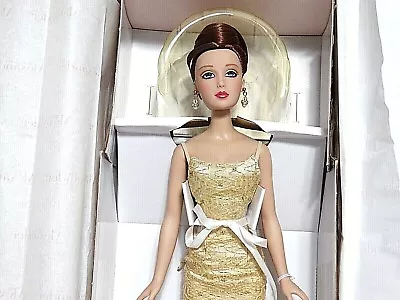 2001 Madame Alexander  Woman Of The Year Alex  16  Doll #1114/2500 New • $100