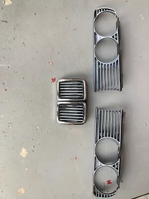 BMW 325e E30 Front Kidney Grille And Headlight Grille. Fits Early Model E30. • $160