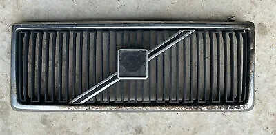 1986 - 1993 Volvo 240 Front Black Trimmed Grille OEM 1312658 / 1312791 • $65