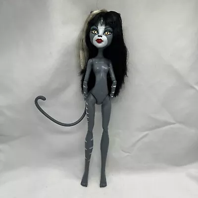 Monster High Purrsephone Doll Incomplete Nude For Parts No Hands Mis-match Arms • $12.74