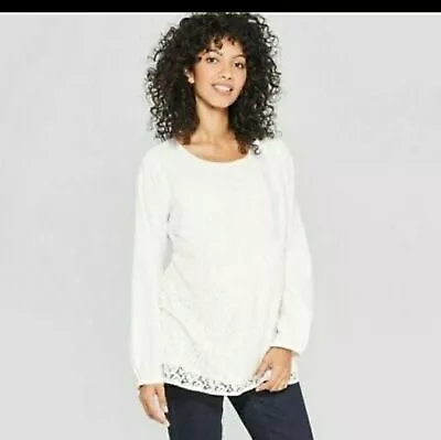 Isabel Maternity Nwt White Lace Top Med • $9.99