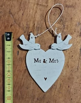 Wall Art Mr & Mrs Heart Wedding Wooden Hanging Sign • £6.95