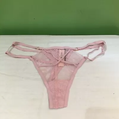 $11.99 • Buy Victoria's Secret Very Sexy V-string Thong Panty Pink Lace Medium Nwt Ships Free
