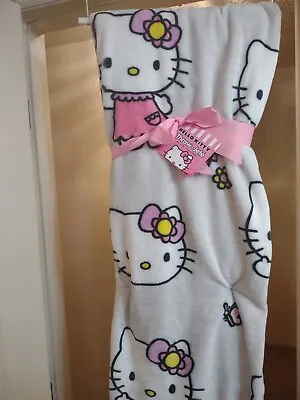 Hello Kitty Throw Easter • $25