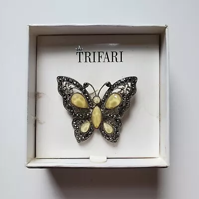 Vintage Crown Trifari Butterfly Brooch Pin Cabochon Stone Silver Tone Marcasite • $29.95