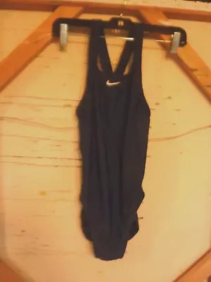 Nike Navy Blue Keyhole Back One Piece Swimsuit      Womens Sz. 6     Nwot • $25.99