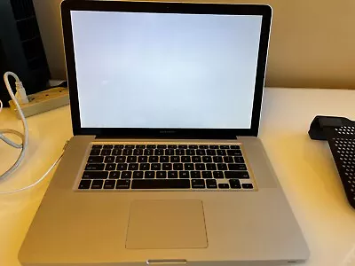 Apple MacBook Pro MB470LL/A 15.4in 8GB RAM 250GB HDD Laptop - Silver • $25