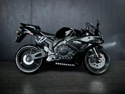 Maisto Honda CBR 1000RR Black 1/12 Diecast Motorcycle Model • $17