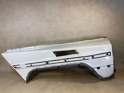 Mercedes G Class W463 GENUINE Front Fender Right A4638806806 02-07 Year • $649