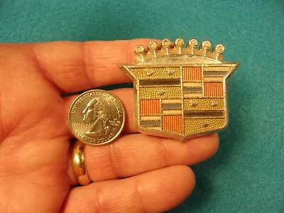 NICE OLD VTG CADILLAC HOOD ORNAMENT Or CAR EMBLEM (COLORFUL LOGO STYLE); #10661 • $15.80