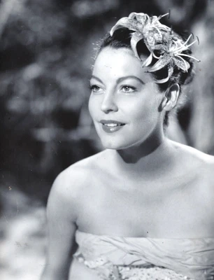 £77.86 • Buy Actress Ava Gardner Between Scenes  The Little Hut , Original Photo, 1. 10x13