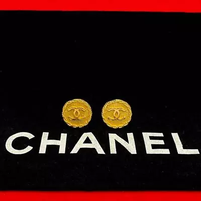 Goku Koko Chanel Coco Mark 93A Earrings Gold • £441.73