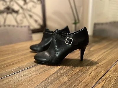 Vince Camuto Vonilesa Womens Black Leather Low-Cut Heel Buckle Boots Size 8.5 • $30