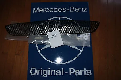 Mercedes Benz Genuine E55 AMG Front Bumper Center Grill 03 04 05 06 2118851153 • $198.50