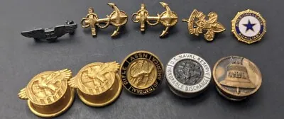 Vintage Mixed Lot Of US Military Insignia Mixed Pins/Buttons Discharge  • $26