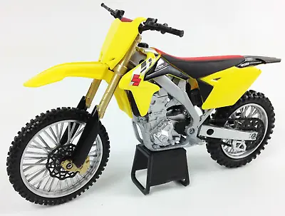 Newray SUZUKI RMZ 450 1:6 Die-Cast Motocross MX Toy Model Bike YELLOW • £49.95
