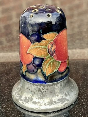 £275 • Buy 1920 Moorcroft Pomegranate Pattern Liberty & Co TUDRIC Pepper Pot