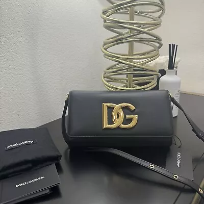 Dolce & Gabbana DG Logo 3.5 Leather Crossbody Clutch Bag Black • $645
