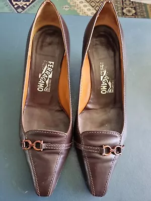 Ferragamo Shoes 8.5 Kitten Heels Brown • $45