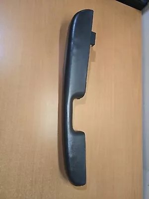 99-06 Chevy Silverado Sierra Door Panel Arm Rest Left Driver ~ 030 12 28 23 • $59.99